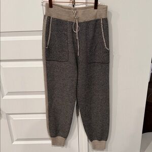 Lit Cozy Gray Knit Jogger Pants with Tan Trim Size Small